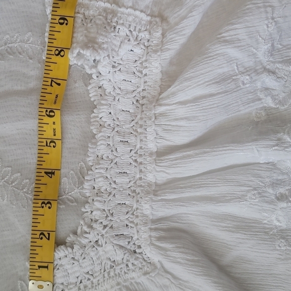 Boho Chic White Lace and Embroidered Top From Greece - Picture 15 of 16